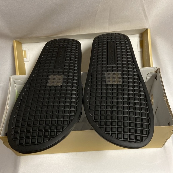 Michael Kors Brandy Signature Logo Slides Black Size 9 NIB - Picture 4 of 6